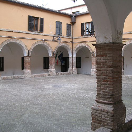 CHIOSTRO FRANCESCANO